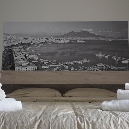 نابولي Donna Vicenza Bed & Breakfast المظهر الخارجي الصورة