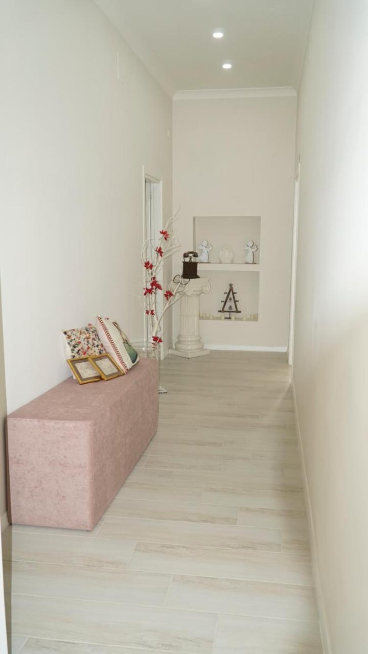 نابولي Donna Vicenza Bed & Breakfast المظهر الخارجي الصورة