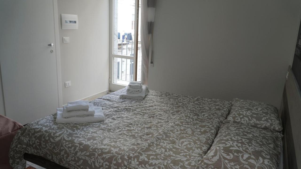 نابولي Donna Vicenza Bed & Breakfast المظهر الخارجي الصورة